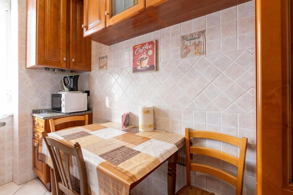 Apartamento A 20 Min Dal Vaticano Hera House Roma